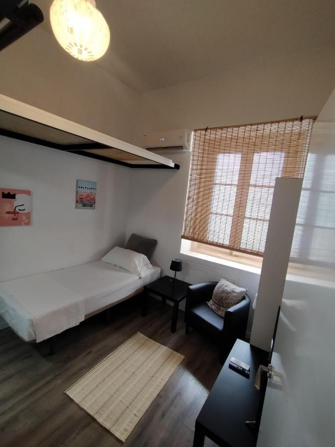 Alanta Apartments Мадрид Екстериор снимка